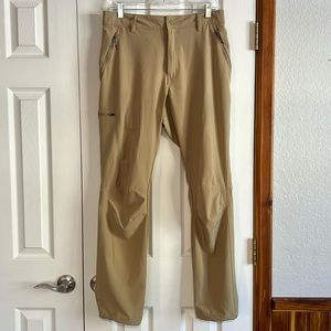Men’s Columbia Tan Hiking Pants, size 34